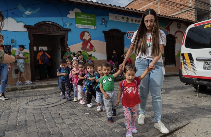 Inicia en La Ceja el servicio de transporte escolar para los niños de los CDI