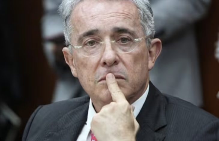 Álvaro Uribe pide cambiar el fiscal que lleva su caso; asegura que no le brinda garantías