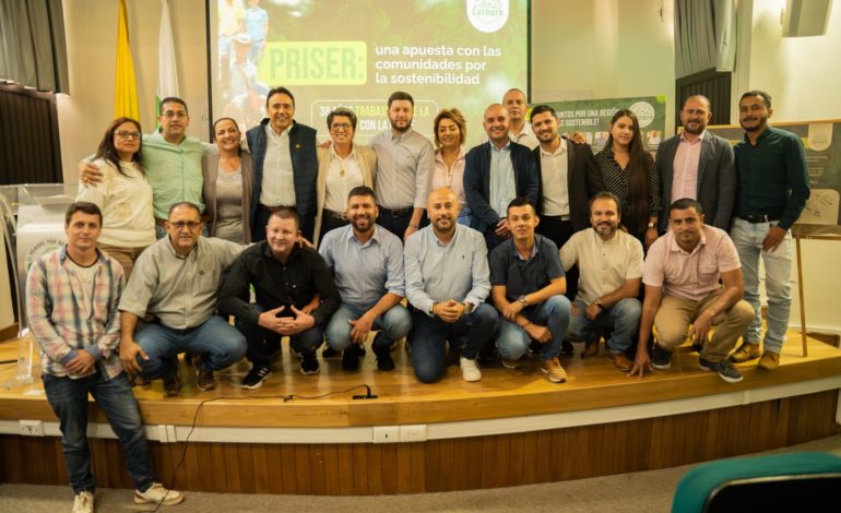 Alcaldes y líderes firman convenio con Cornare para realizar más de 250 proyectos sostenibles