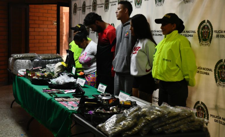 En un barrio de Medellín fueron detenidas 4 personas con más de 40.000 dosis de estupefacientes