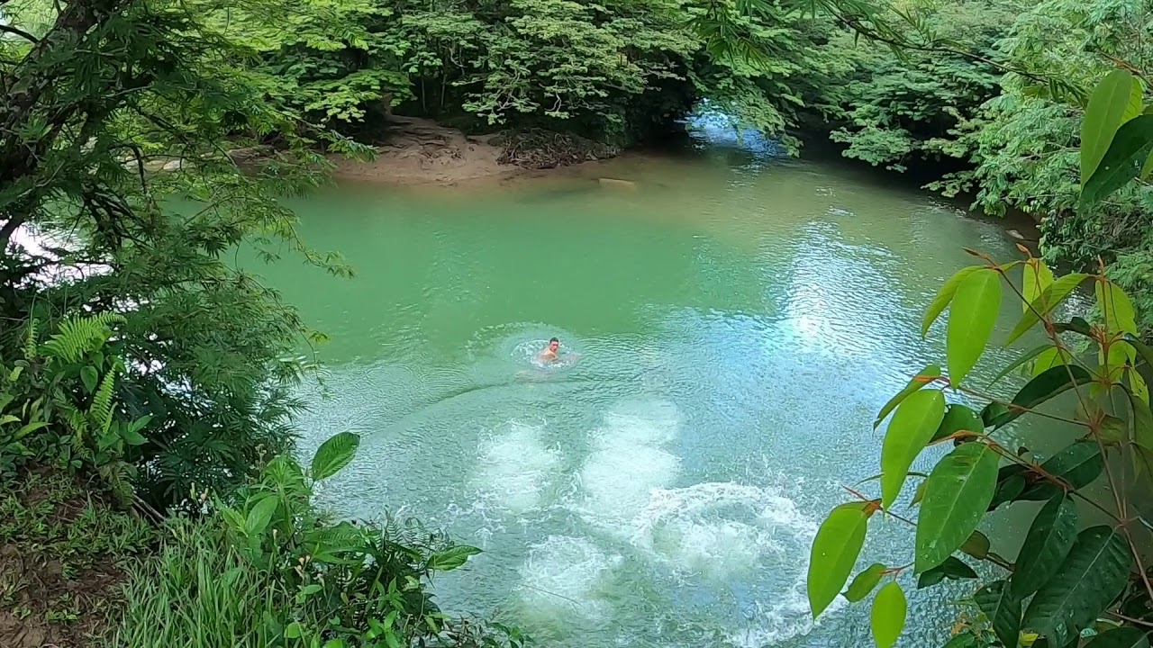 Joven que paseaba con su novia en San Rafael murió ahogado en el río