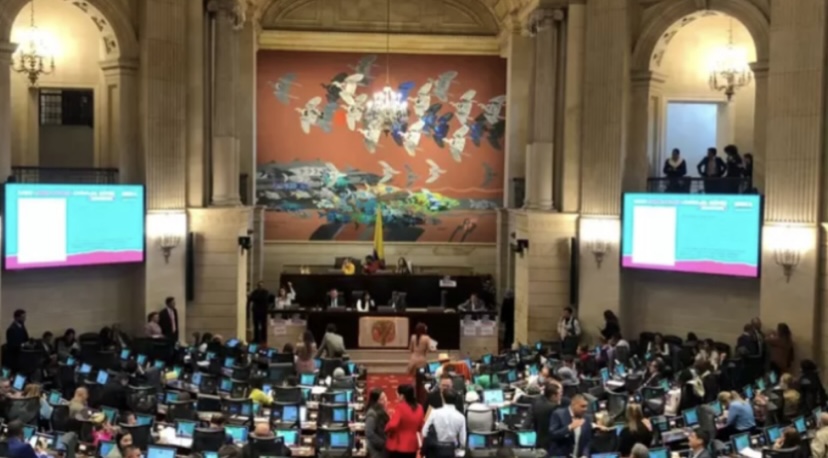 Se hunde nuevamente el proyecto que bajaría salario de los congresistas