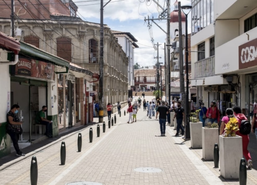 Fenalco advierte que caída en ventas del comercio lleva 17 meses