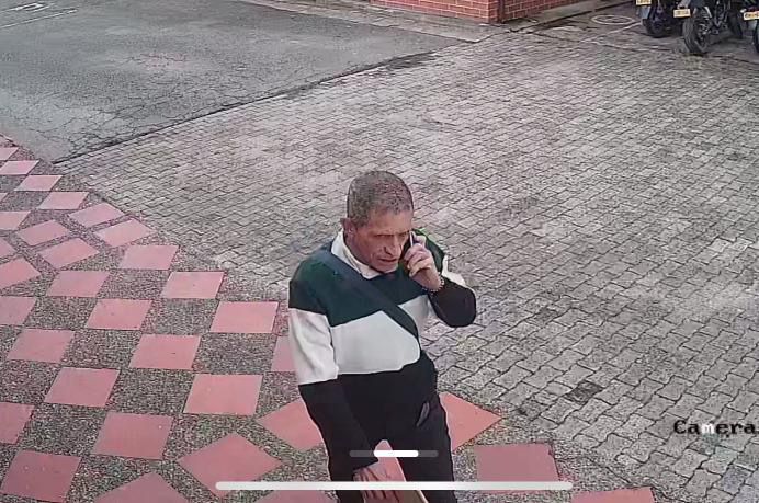 Soprenden hombre robando en Salesianos La Ceja - Entre Ceja y Ceja