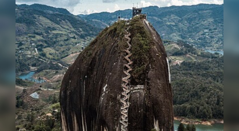 Piedra del Peñol: a 70 años del primer escalamiento del monolito