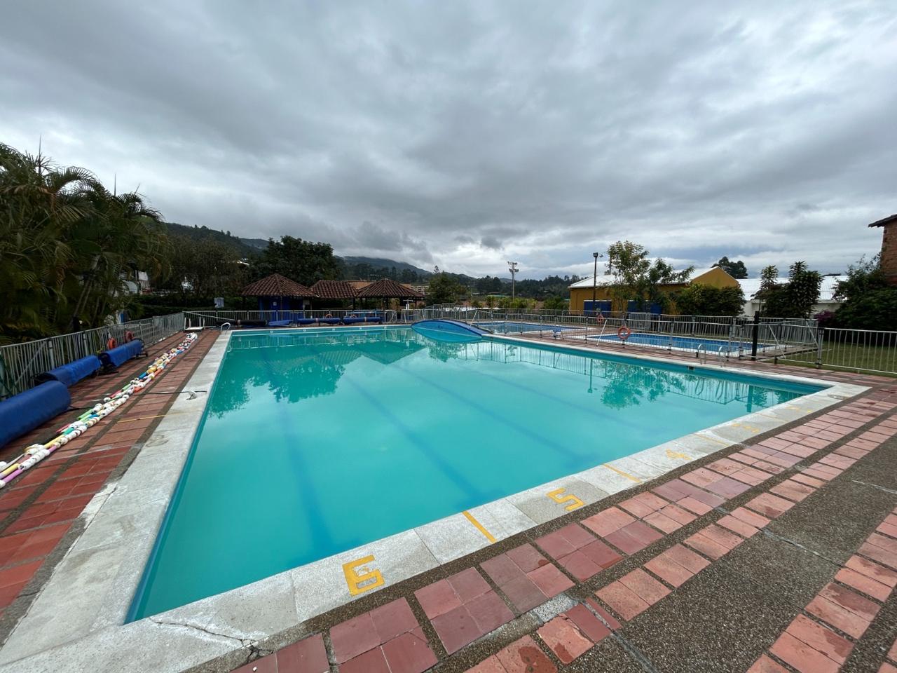 Instalan calefacción a la piscina de El Retiro