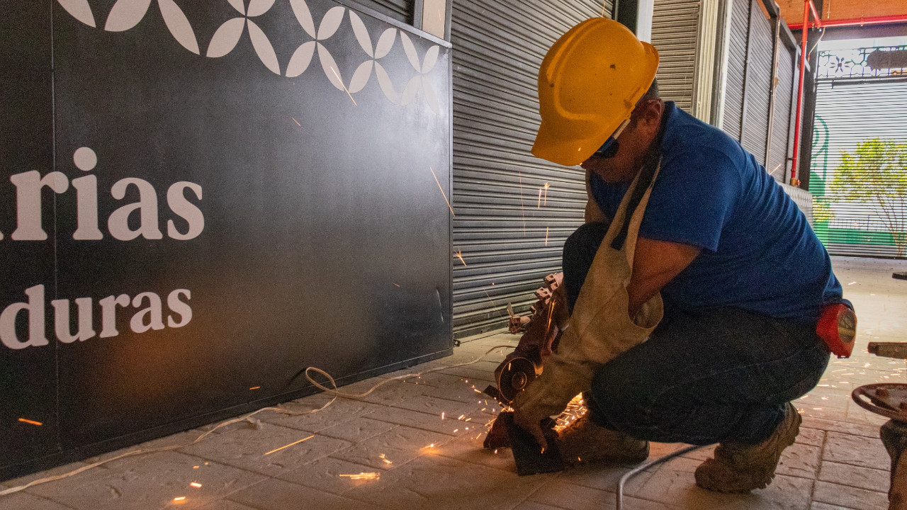 Alcaldesa de La Ceja anuncia avances en la remodelación de la Plaza de Mercado