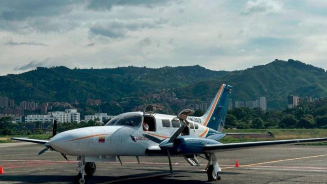 18 señales de emergencia guían la búsqueda de la aeronave desaparecida en Antioquia