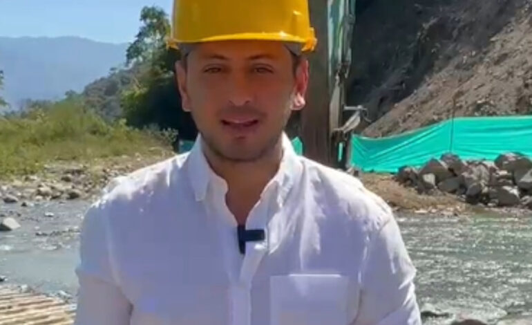 El senador Esteban Quintero celebra el inicio de obras en el Túnel del Toyo