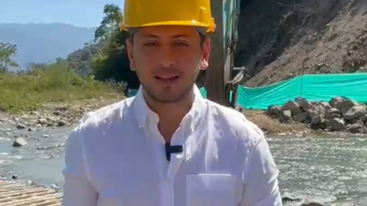 El senador Esteban Quintero celebra el inicio de obras en el Túnel del Toyo