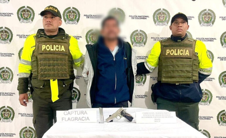 Capturado hombre que estaría amenazando a transeúntes con arma de fuego en Rionegro