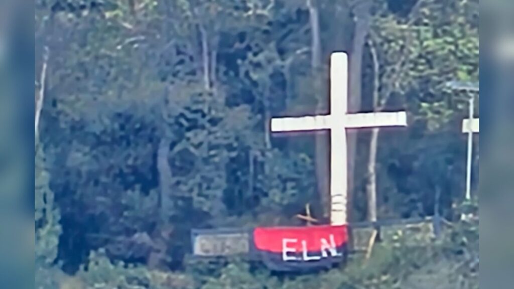 Aparecen banderas del ELN en zona rural de El Retiro - Entre Ceja y Ceja