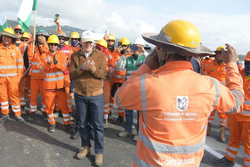 Gobernador-Andrés-Julián-habilita-puente-Intercambio-Vial | Vista-aérea-puente-Túnel-Oriente-Aeropuerto | Obras-conectividad-vial-Oriente-antioqueño