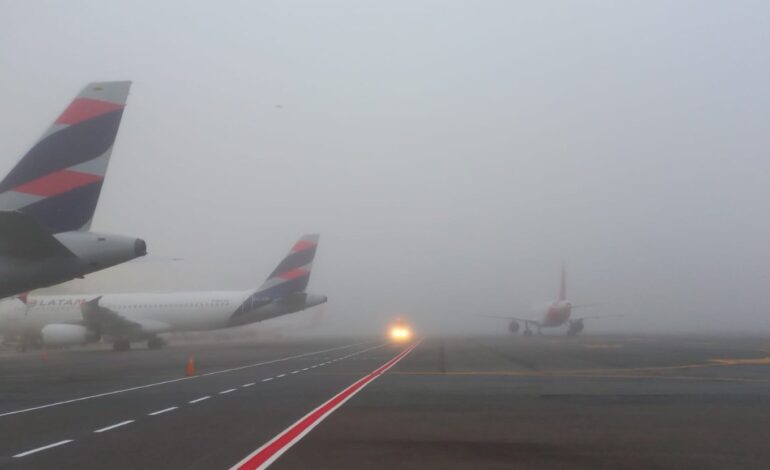 Reapertura del Aeropuerto José María Córdova tras cierre temporal por condiciones meteorológicas