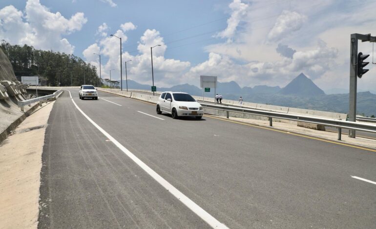 Habilitan tramo de 13,5 km en la vía Pacífico 1 entre Amagá y Titiribí