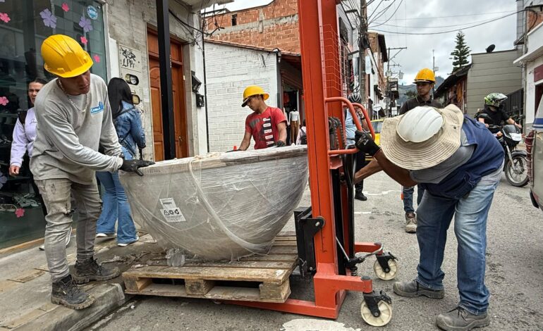 Materas instaladas por error en los andenes de la calle 19 de La Ceja