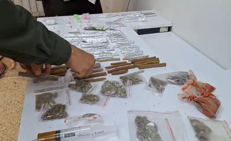 Incautan drogas y alimentos en mal estado durante operativo policial en La Ceja