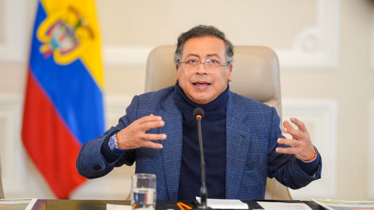 Gustavo Petro en consejo de ministros, mayo de 2025