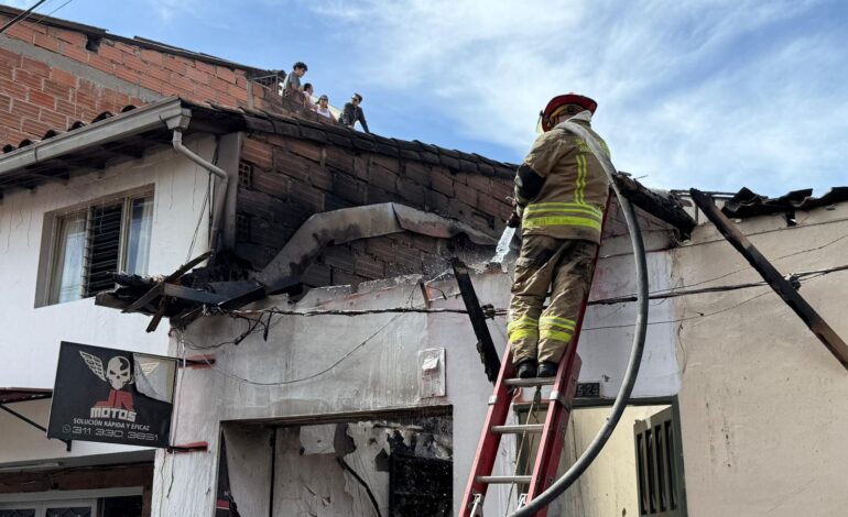 Incendio en el Alto del Medio, Rionegro: un herido y 4 viviendas afectadas