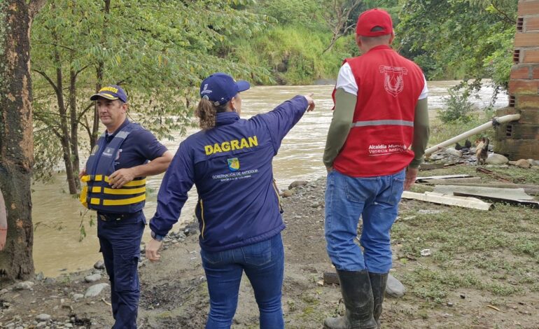 Inundaciones por lluvias en Medellín durante emergencia invernal de mayo de 2025