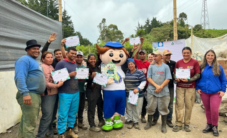 Recicladores de La Ceja reciben reconocimiento en el Día Mundial del Reciclaje