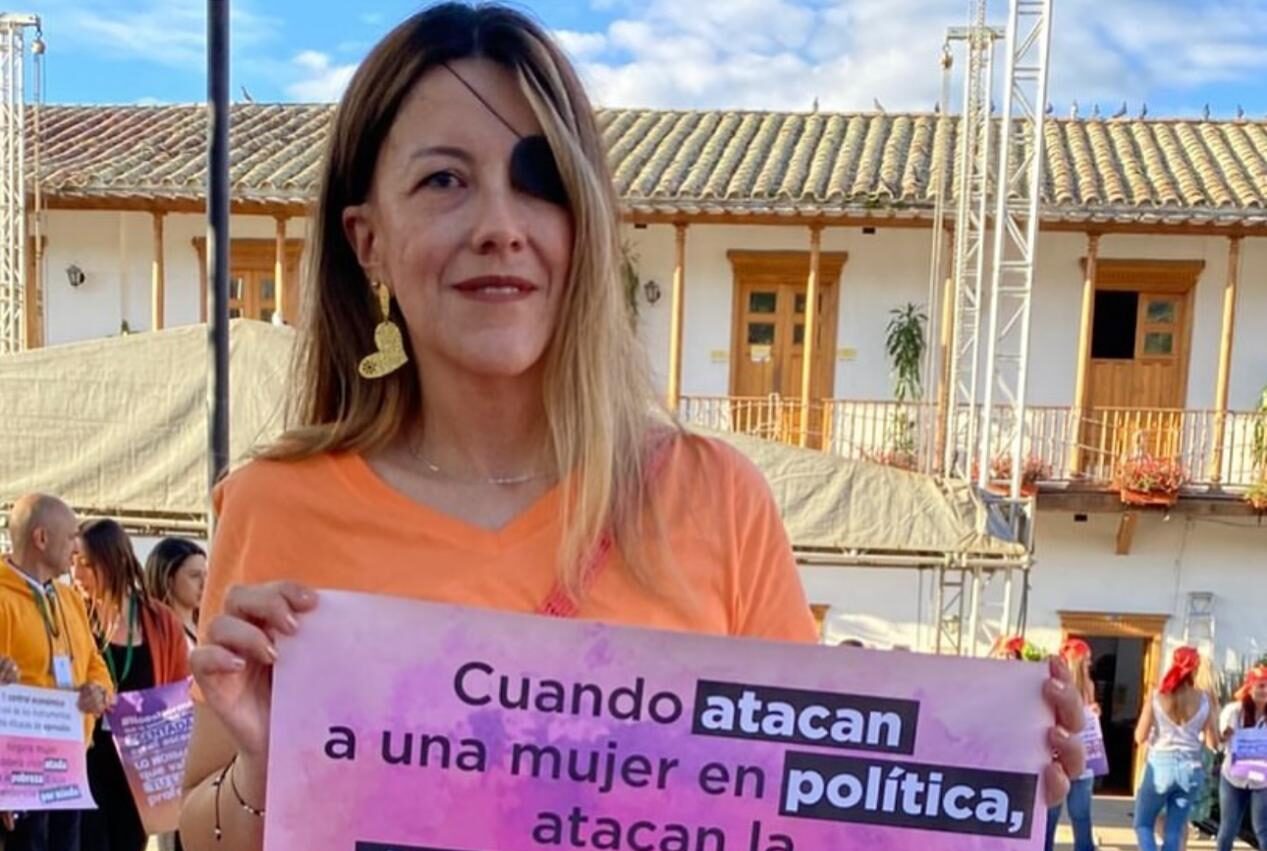 Concejala Lina Orozco recibe solidaridad por violencia política en El Retiro.