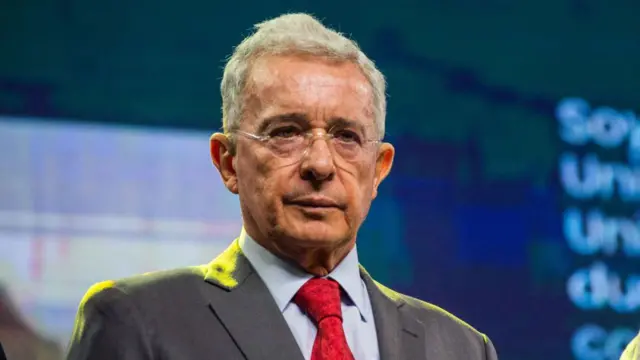 Procuraduría pide la absolución del expresidente Álvaro Uribe en juicio por soborno y fraude procesal