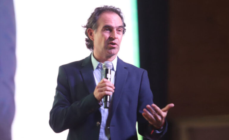 Fico Gutiérrez anuncia que seguirá como alcalde de Medellín hasta 2027