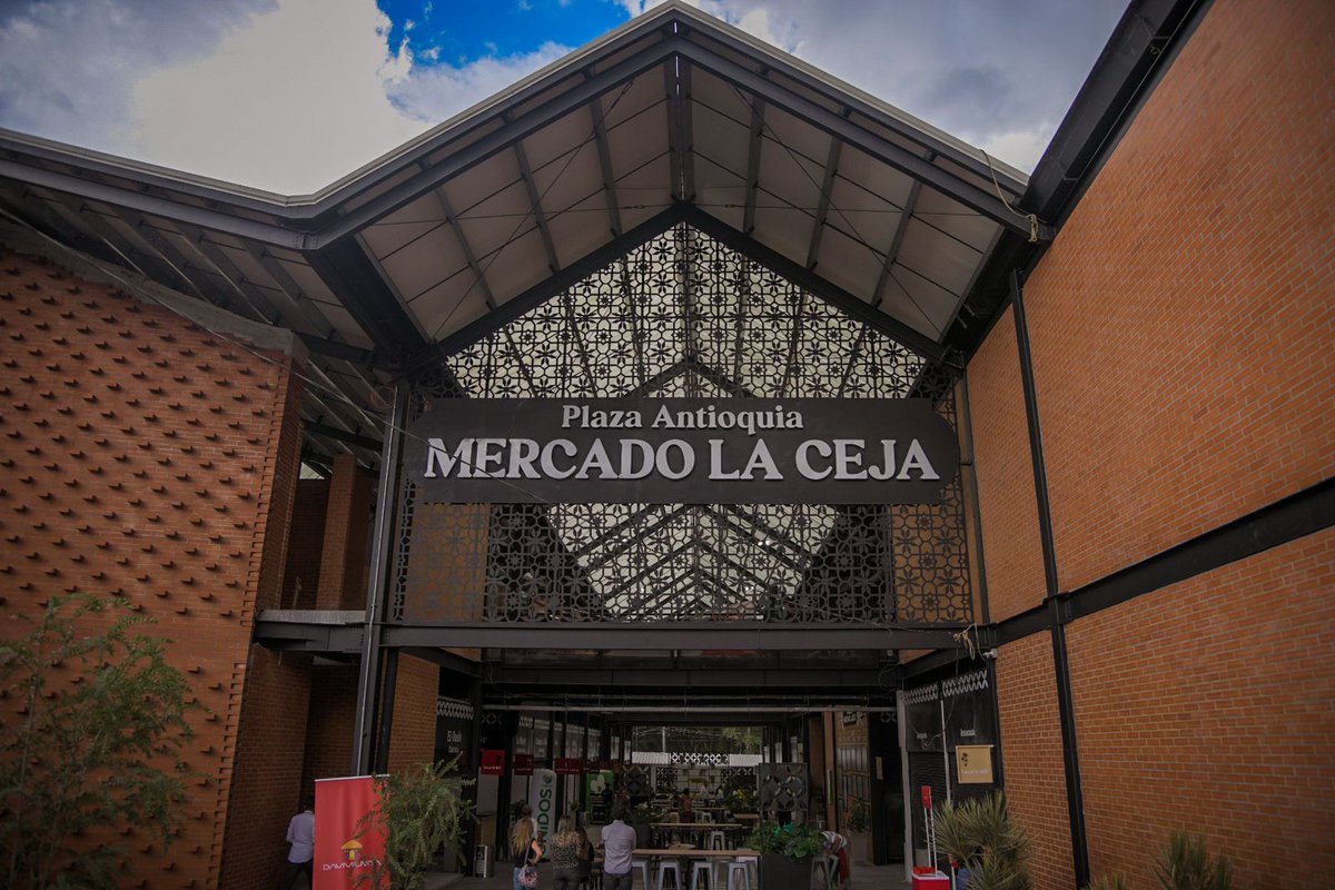 Para más información sobre la Plaza de Todos y otros proyectos del municipio, visita www.entrecejayceja.co