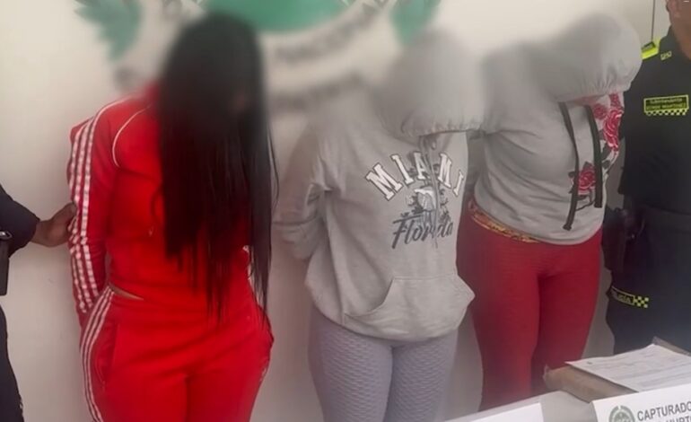 Cayeron ‘Las Mamacitas’, banda que drogaba a extranjeros para robarlos en Medellín
