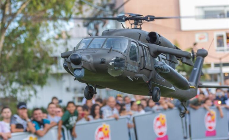 Del 4 al 6 de julio, el Centro Comercial San Nicolás en Rionegro acoge la F-AIR Escala, un evento gratuito de aeromodelismo con exposición y demostraciones de helicópteros a escala.