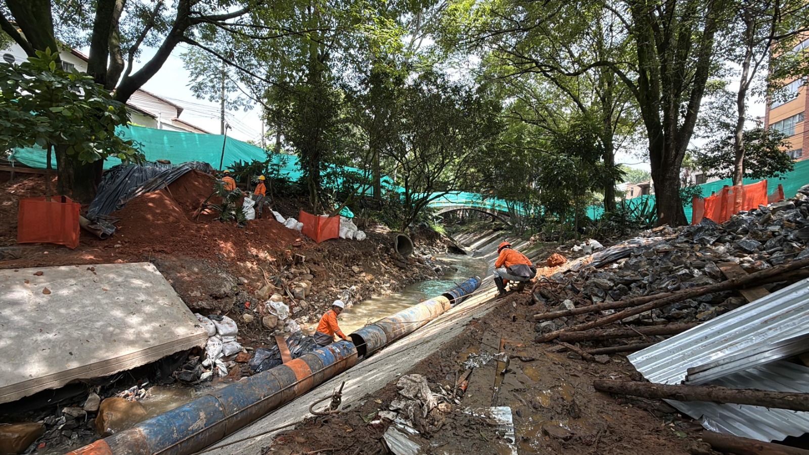 Alcaldía de Medellín intervino más de 70.000 m² en quebradas y zonas verdes afectadas por las lluvias