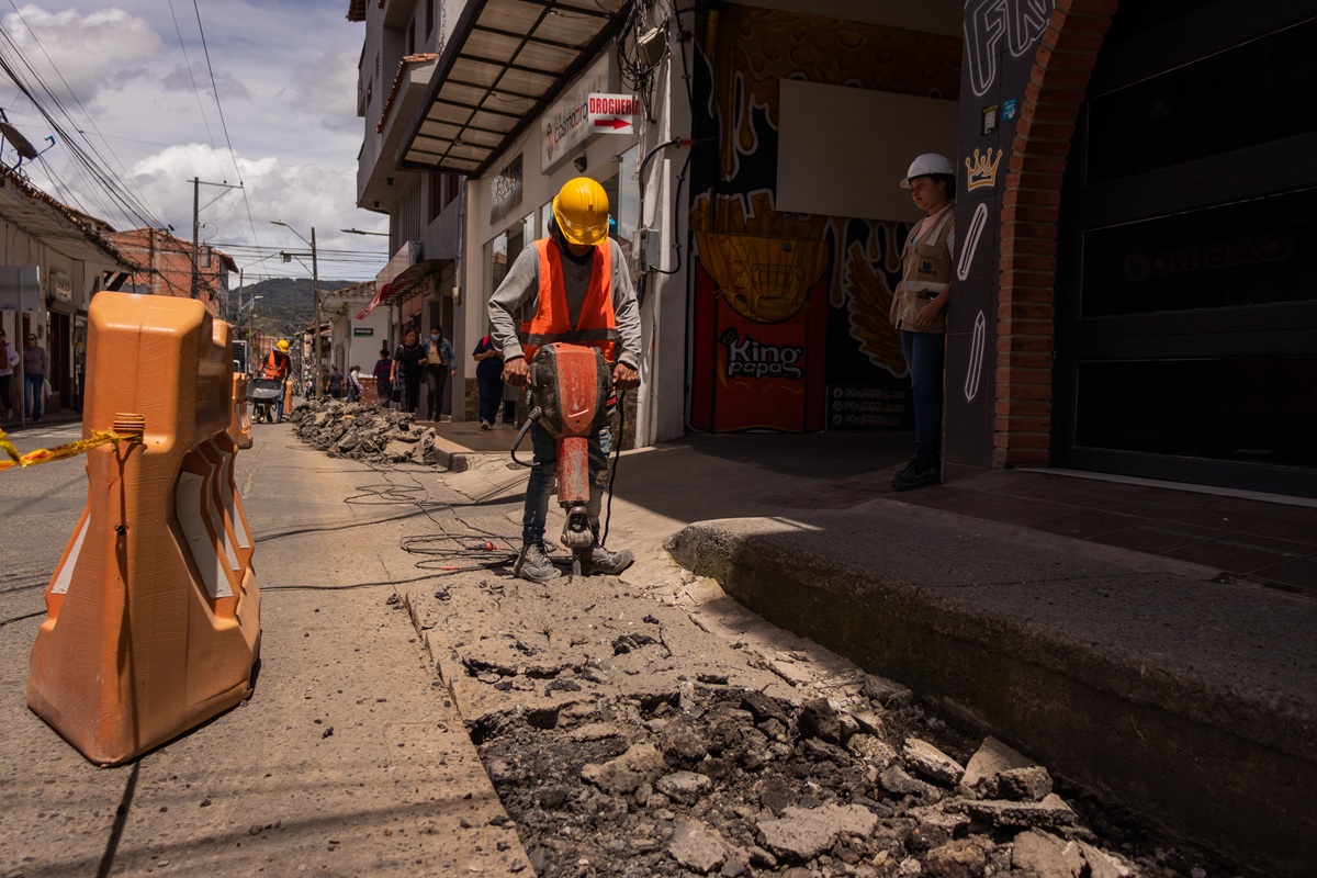 La Ceja aprieta contratistas de administraciones pasadas por obligaciones urbanísticas