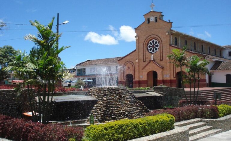 Alejandría, Cocorná y San Carlos mejoran su desempeño fiscal y cumplen con la Ley 617 en 2024. Conozca cómo está la subregión Oriente según Planeación Antioquia.