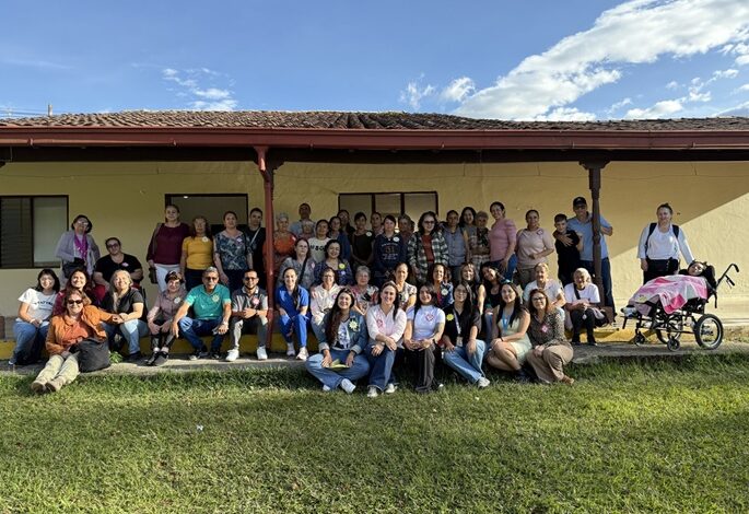 Taller del Sistema Municipal del Cuidado en La Ceja con participación comunitaria