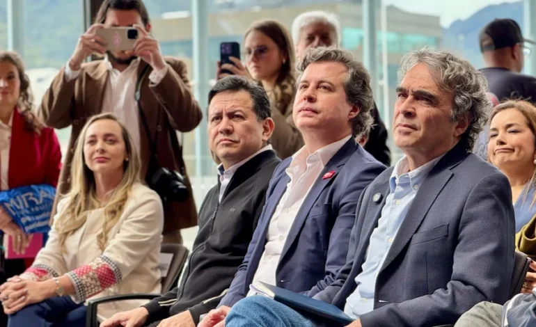 Logos de los partidos MIRA, Nuevo Liberalismo y Dignidad & Compromiso que conforman la alianza "Ahora Colombia" en Antioquia.