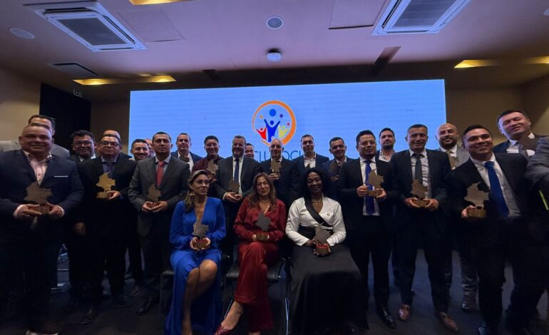 Alcaldes de Sonsón, Rionegro, El Carmen y Marinilla reciben Premio Nacional como Alcaldes Solidarios e Incluyentes de Colombia 2025