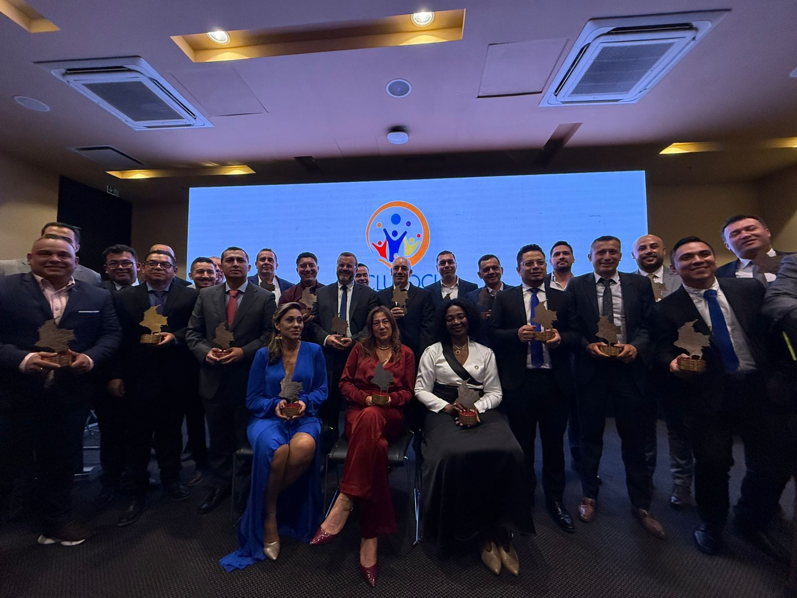 Alcaldes de Sonsón, El Carmen y Marinilla premiados como líderes solidarios e incluyentes de Colombia