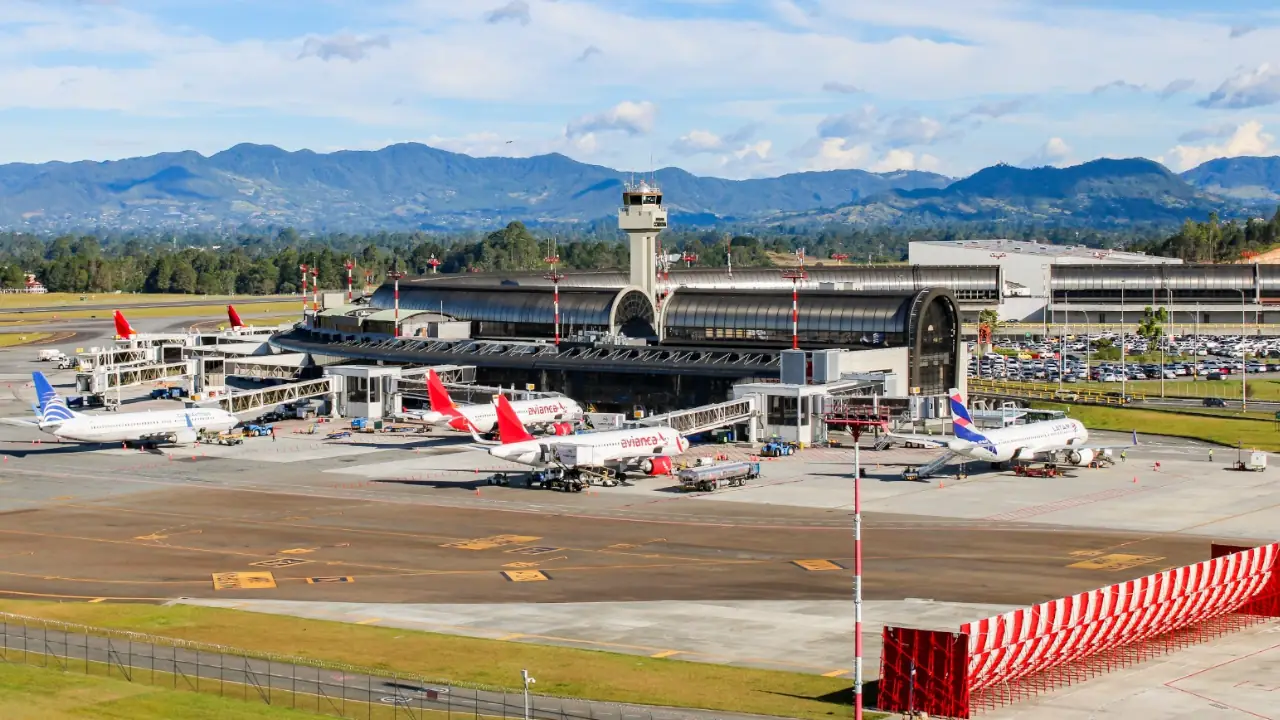 El aeropuerto Internacional José María Córdova de Rionegro llega a sus cuatro décadas de servicio