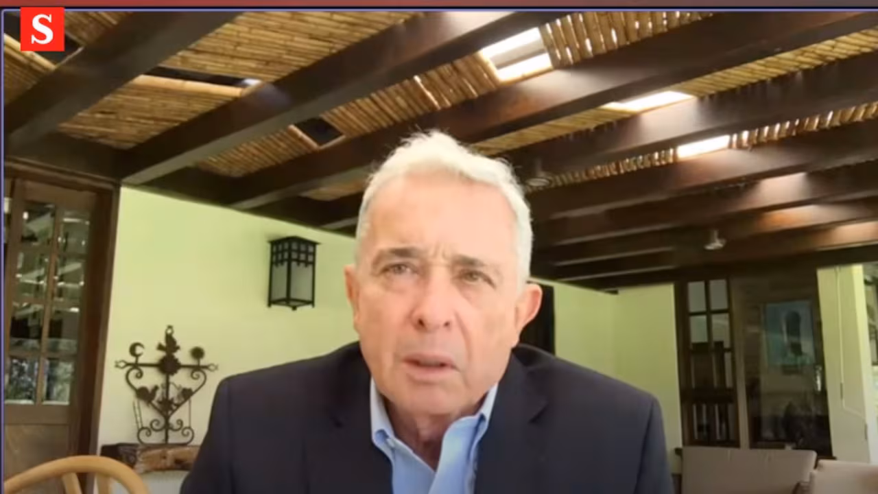 Fallo clave devuelve la libertad a Álvaro Uribe Vélez. Este fue su pronunciamiento
