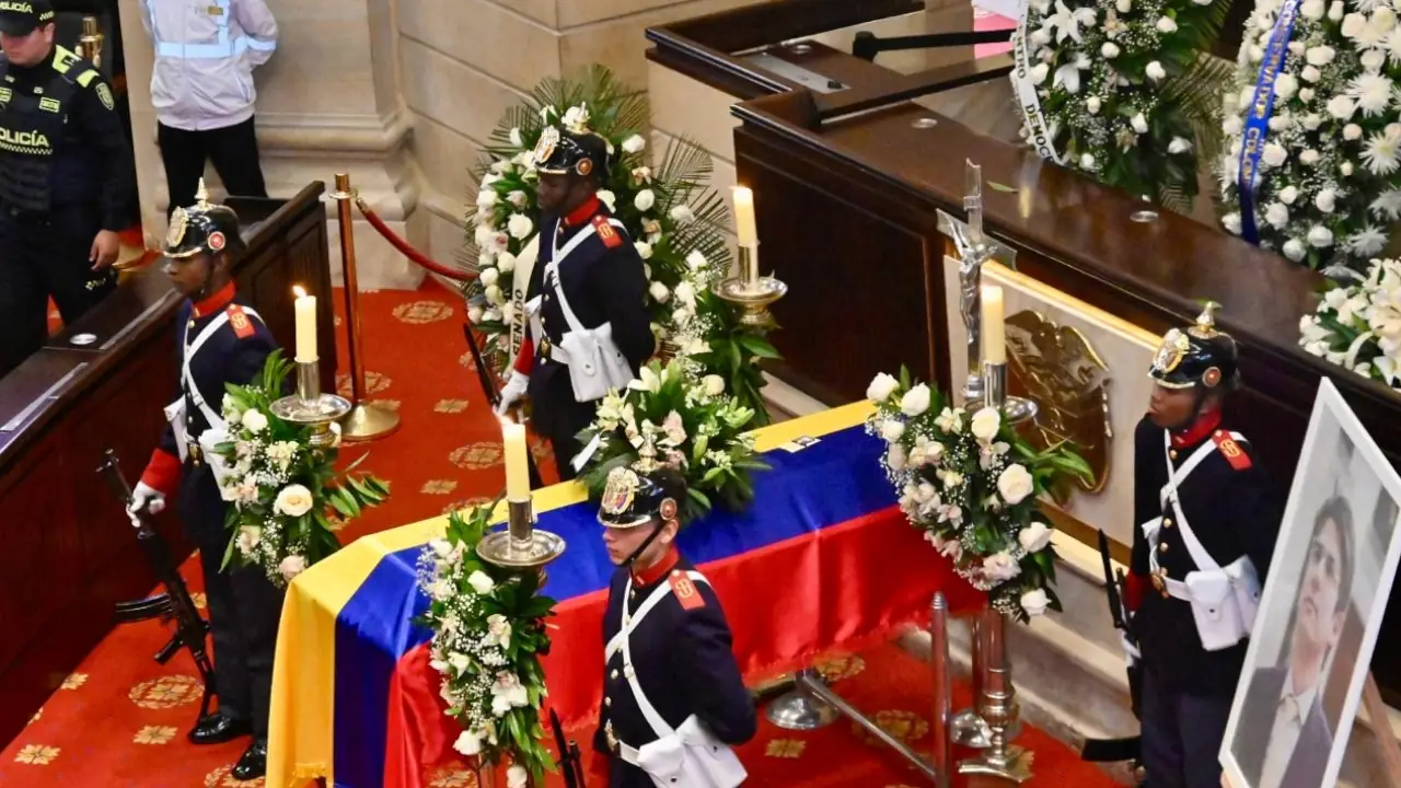Homenaje y recorrido fúnebre de Miguel Uribe Turbay, este 13 de agosto