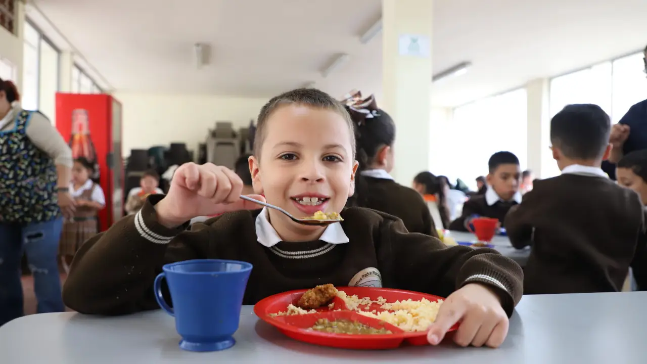 Antioquia garantiza alimentación escolar en 2026 para más de 315 mil estudiantes