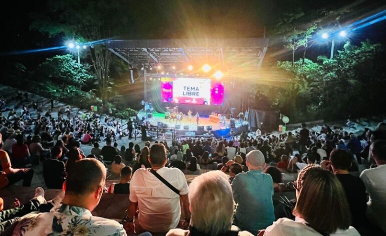 Escenarios culturales y tablados en Medellín durante la Feria de las Flores 2025 el lunes 4 de agosto