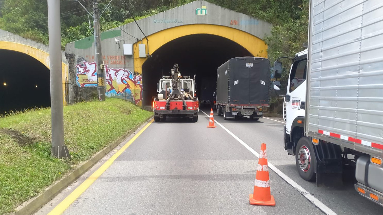 Devimed rechaza reiterados robos de cable en la Autopista Medellín-Bogotá