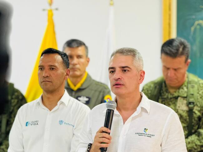 Gobernador de Antioquia lanza mensaje al Ministro de Defensa: “La verdad pelea sola”