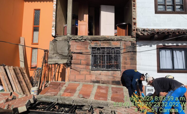mergencia por caída de balcón es atendida por Gestión del Riesgo