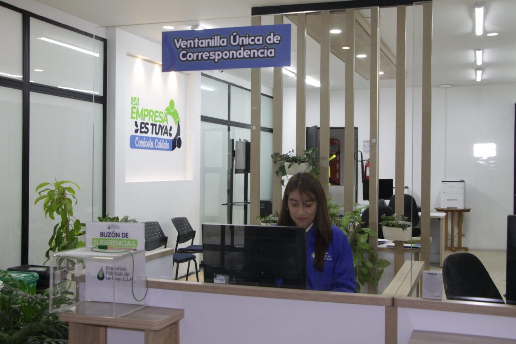 Nueva ubicación de la Ventanilla Única de Correspondencia de EEPP de La Ceja en el primer piso