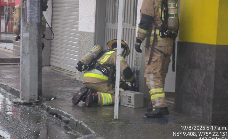 Fuga de gas en Rionegro controlada por Bomberos en la Plaza de Mercado