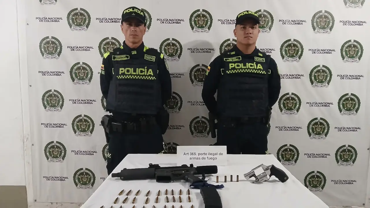 Balacera en Rionegro: Policía confirma un presunto sicario abatido, un menor aprehendido y armas incautadas