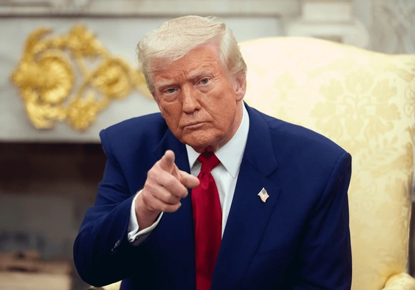 Donald Trump mantiene el 10 % de arancel para Colombia mientras sube tarifas a países como Brasil y Canadá
